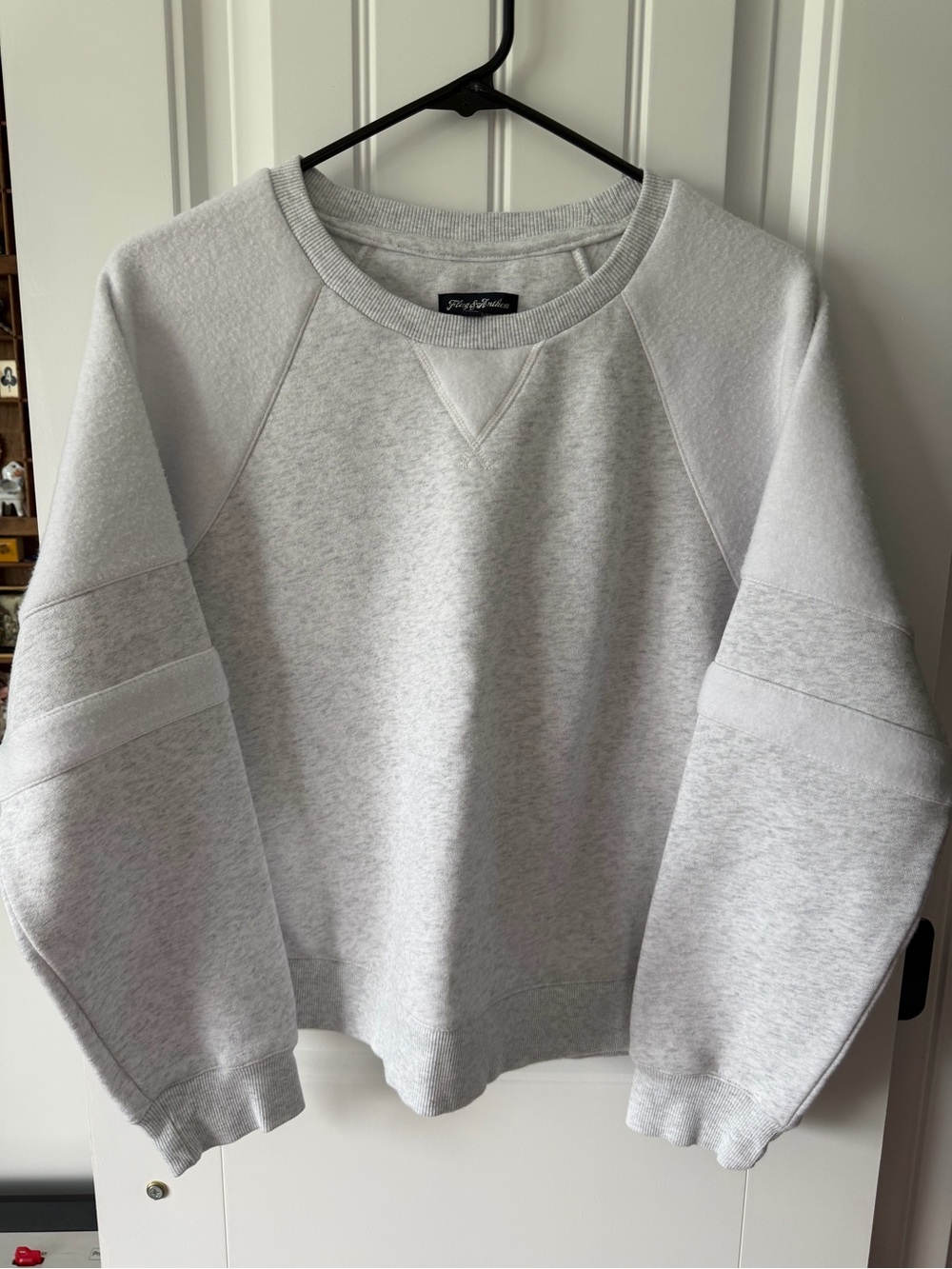 Flag & Anthem Women’s crop Crewneck Sweatshirt